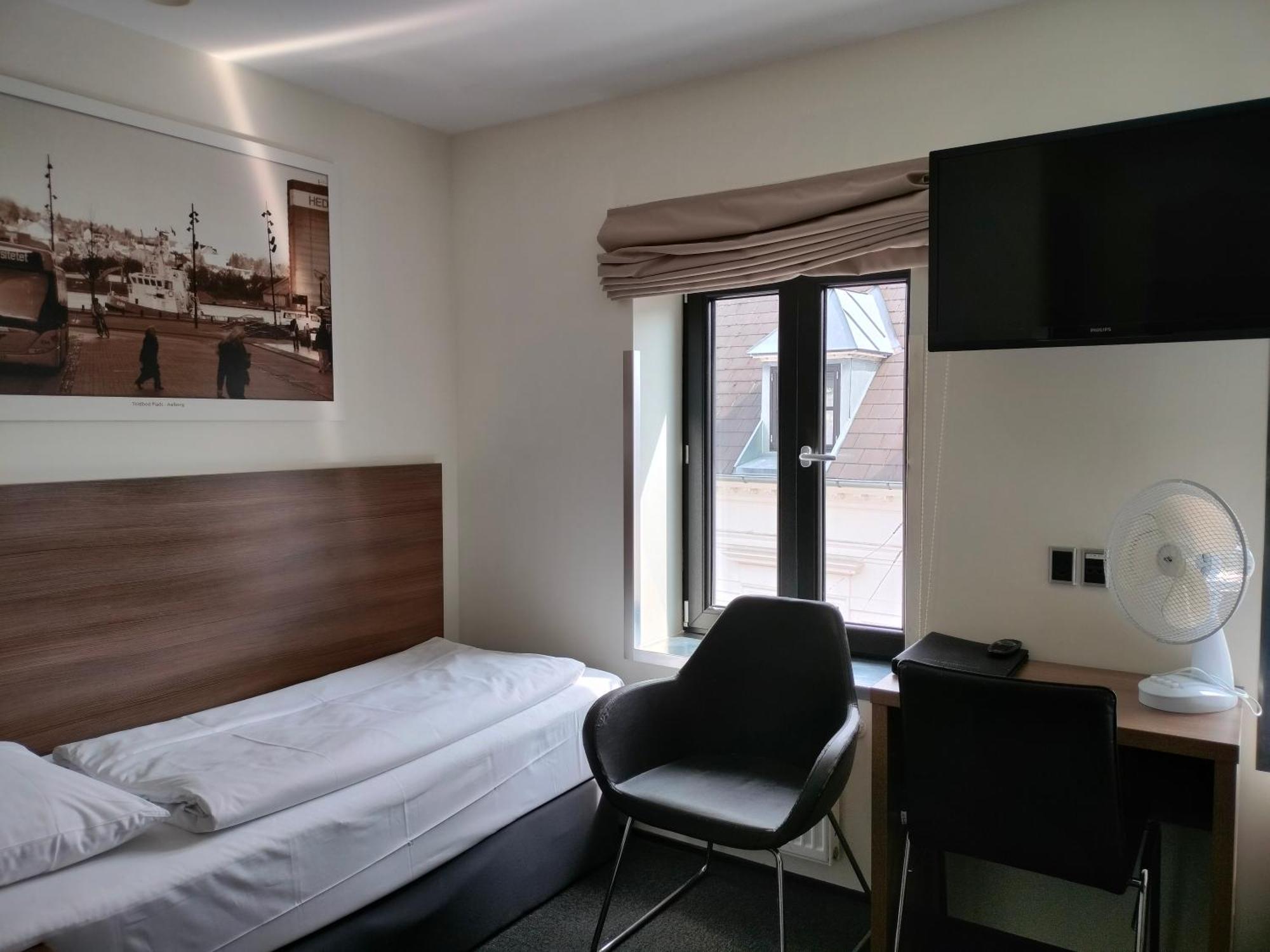 Hotel Jomfru Ane Ольборг Экстерьер фото